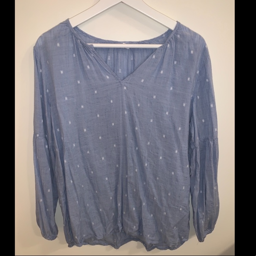 Old Navy long sleeve shirt